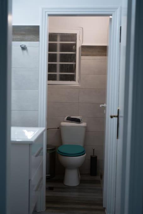 דירות אתונה Metaxourgio 2Nd Floor מראה חיצוני תמונה